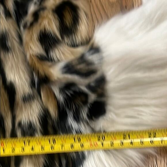 BLANKNYC COLORBLOCK LEAPORD PRINT FAUX FUR COAT SIZE S - Picture 9 of 10